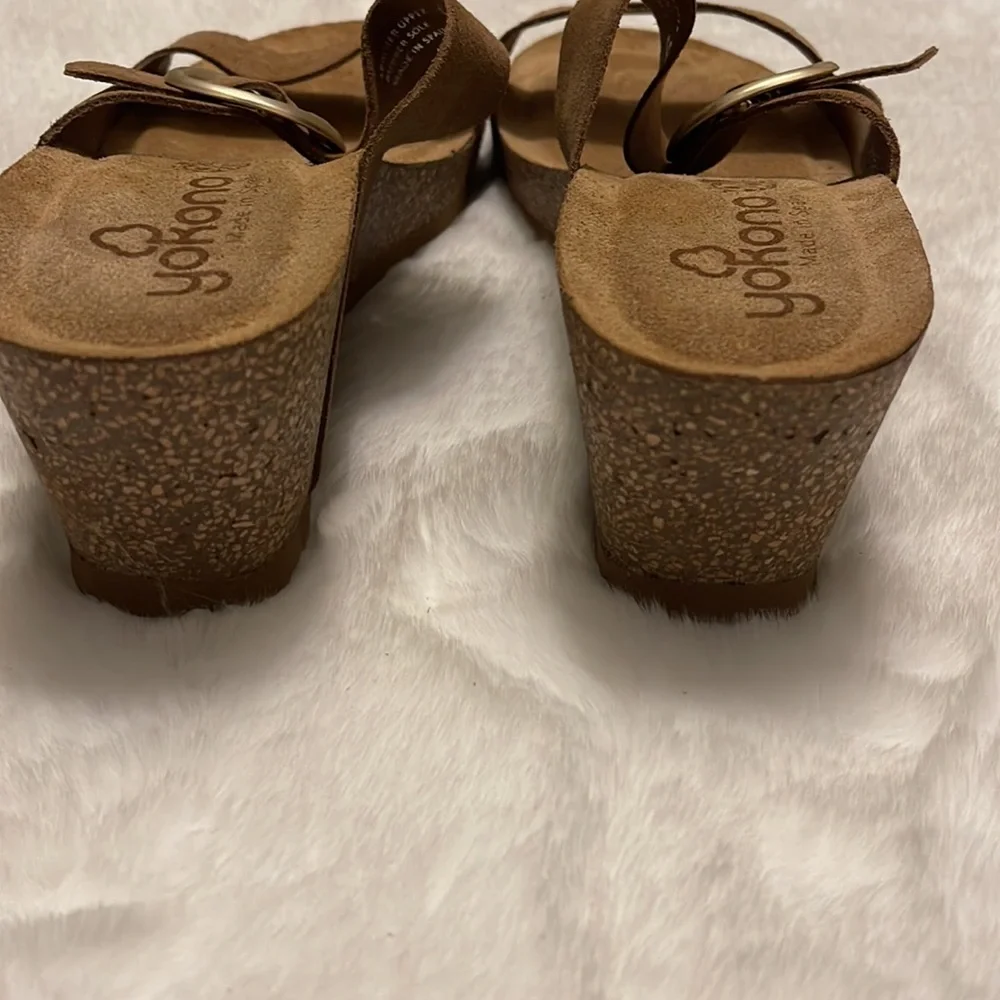 Yokono- Suede wedge buckle sandal- 9.5 - Picture 4 of 10